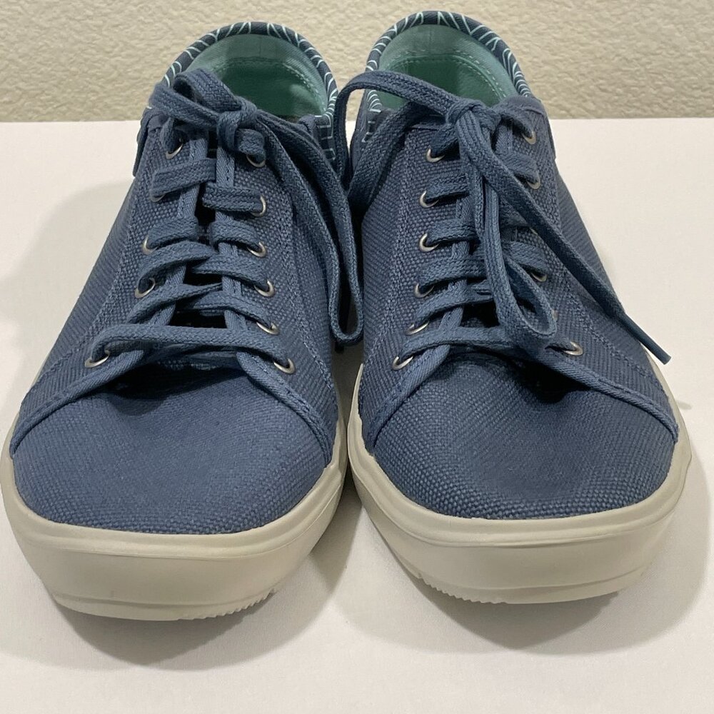 (NEW) MERRELL "Around Town Bering Sea" Canvas Sneaker, Dusty Blue - 7 Medium